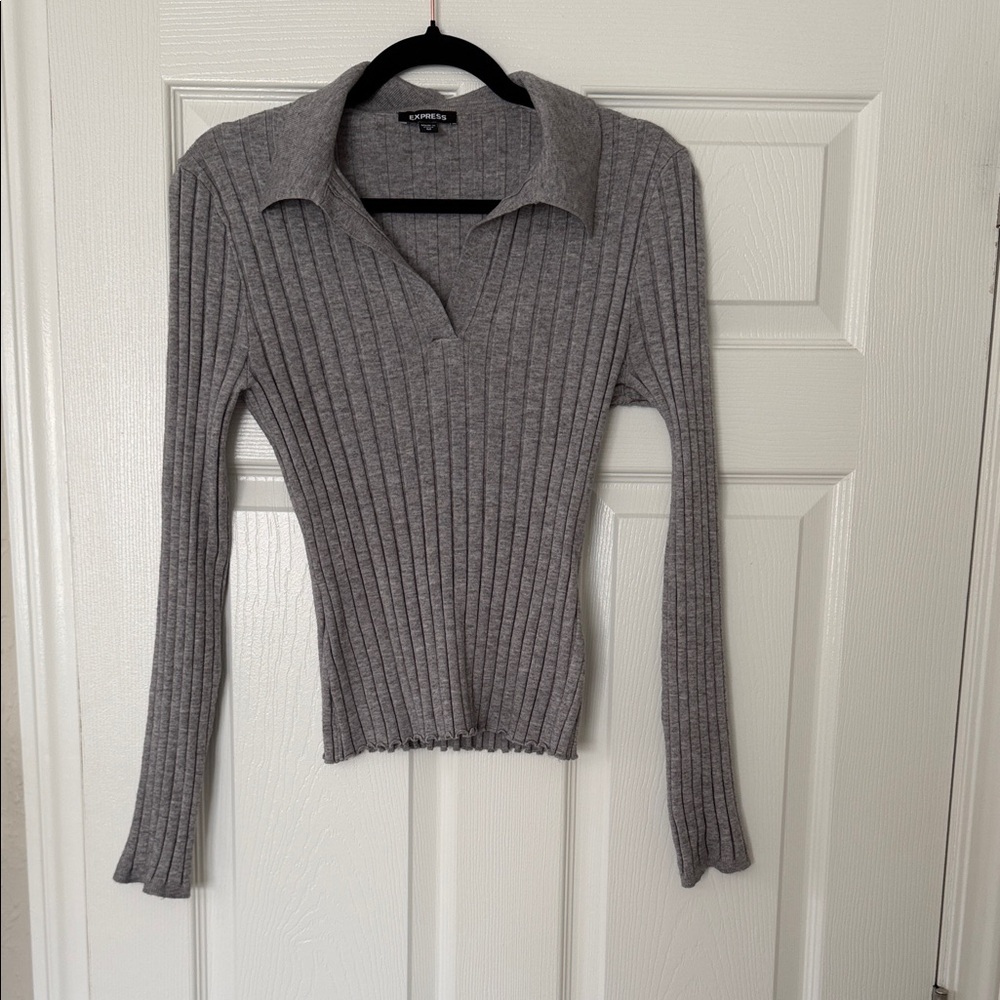 WORN ONCE, Express Gray V-Neck Ribbed Sweater